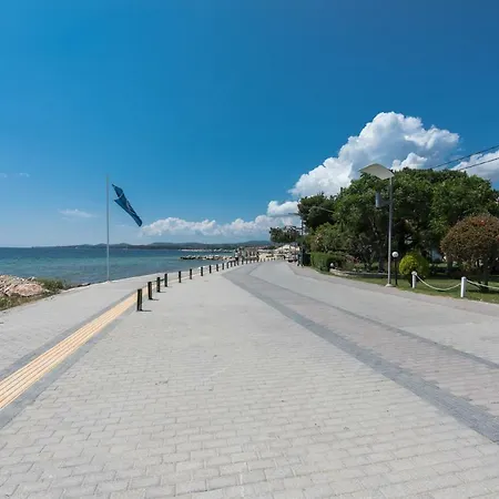 Maisonette On The By Luxlikehome Nikiti (Sithonia)