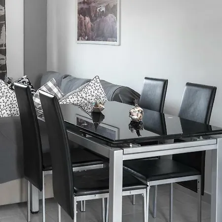 Maisonette On The By Luxlikehome